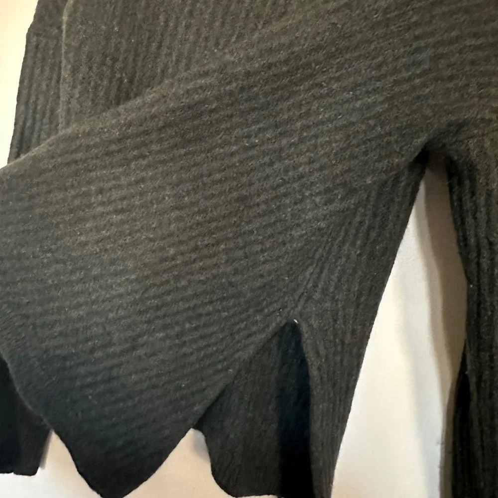 VINCE Side Slit Ribbed Wool Green (M) - Picture 3 of 4